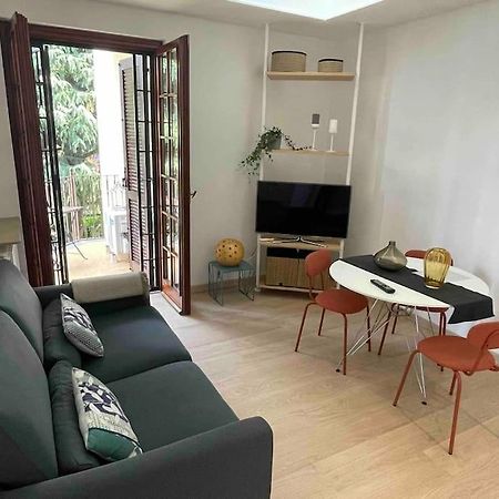 Grazioso Appartamento In Condominio Nel Verde Буччинаско Екстер'єр фото